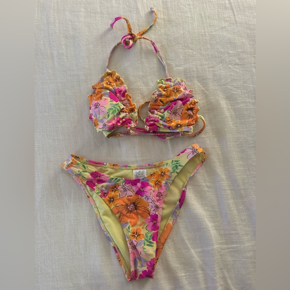 target wild fable ruffle floral bikini XXS top XS bottoms - fits like xs